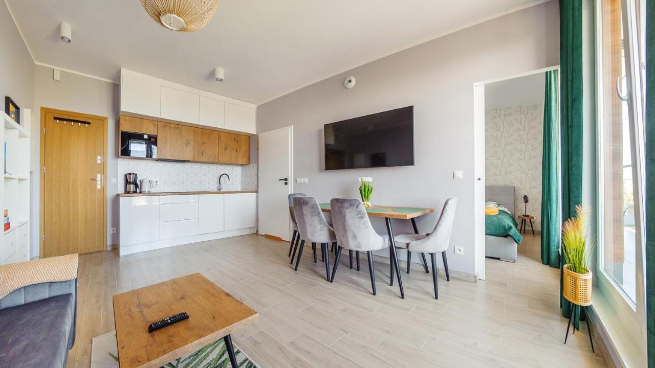 Apartamenty Delux Sun & Snow Nowe Hallerowo Z Przestronnym Tarasem - Blisko Centrum Wladyslawowo Exterior photo